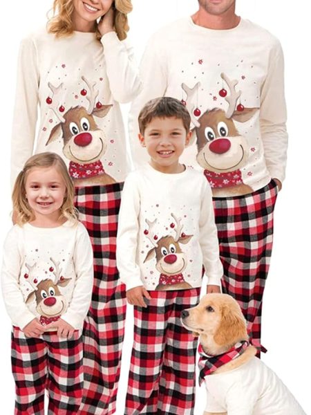 family matching christmas red plaid pajamas